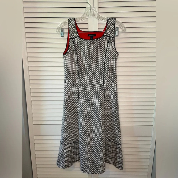 Lands’ End Women’s Dress Size 6T White Black Sleeveless A-Line Jacquard Flounce - Picture 4 of 16